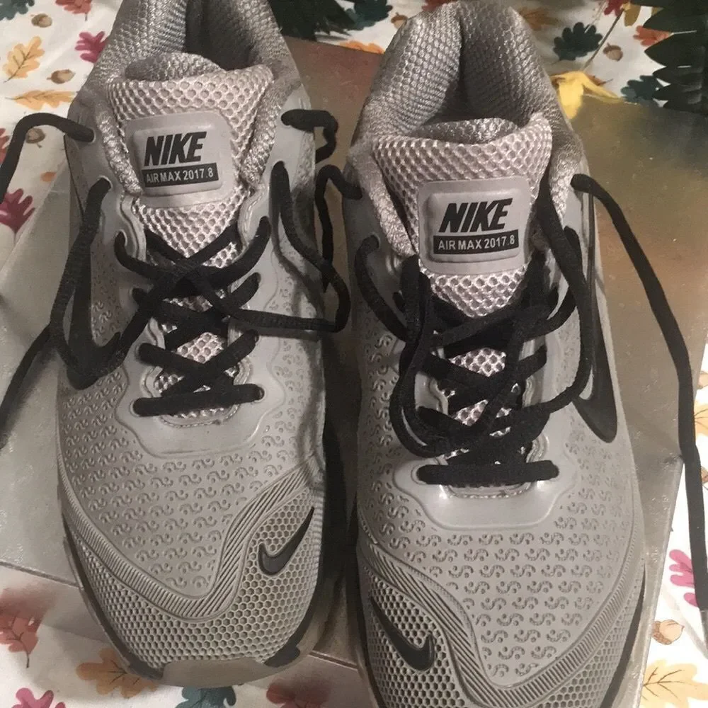 Nike comfortable gray